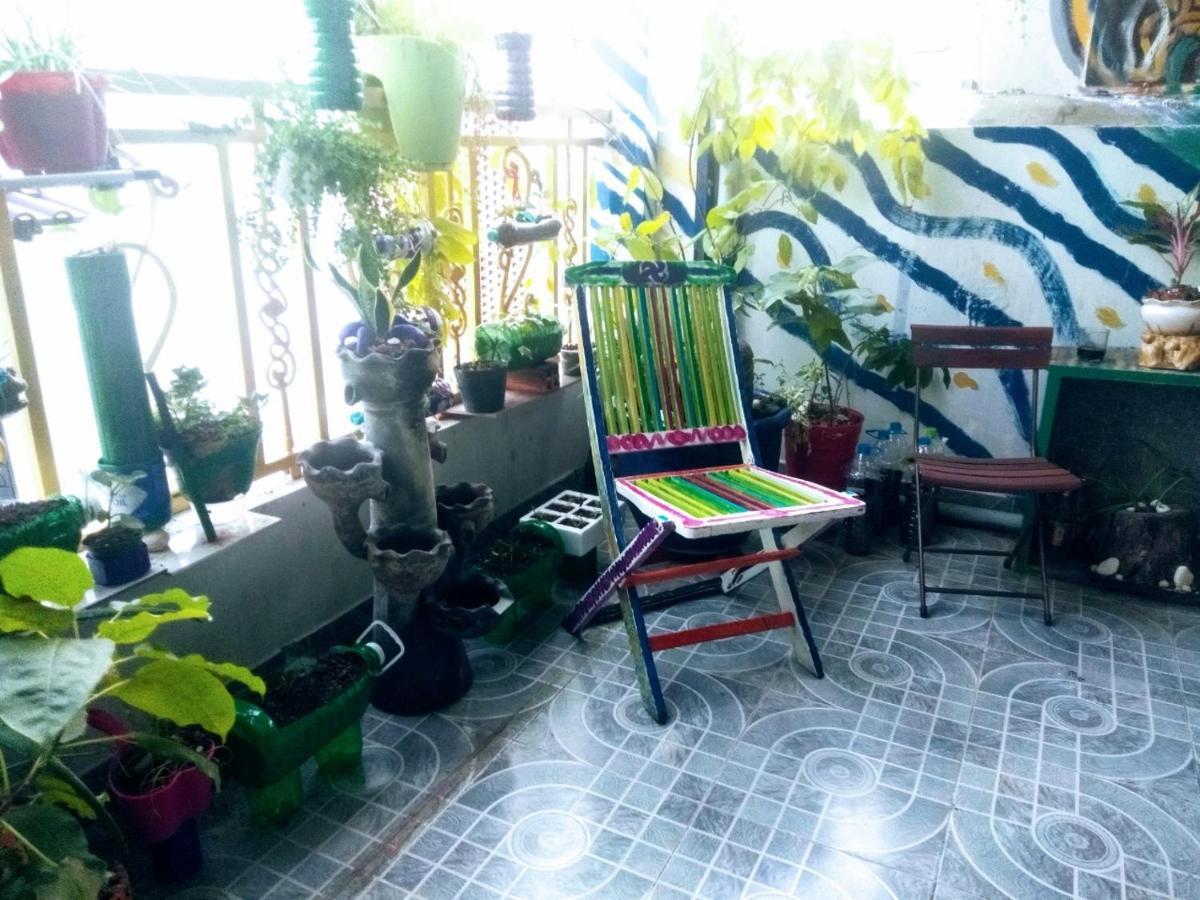 Vuông Tròn homestay Cidade de Ho Chi Minh Exterior foto